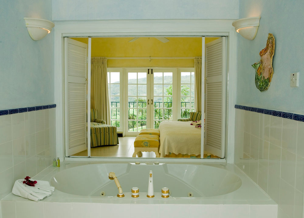 The Tryall Club Hotel Hanover Екстериор снимка